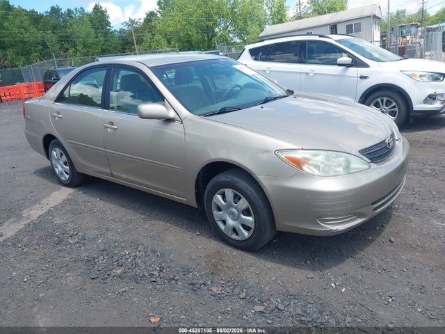 Salvage Toyota Camry Image