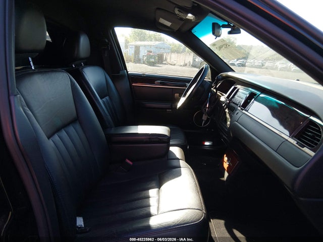 Lincoln Towncar Executive