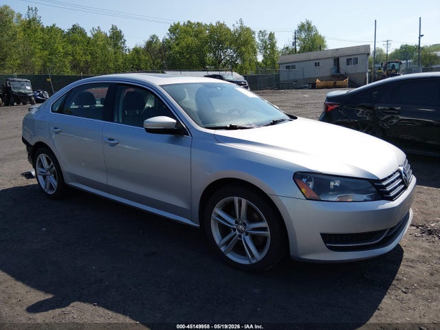 Salvage Volkswagen Passat Image
