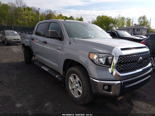Salvage Toyota Tundra Image