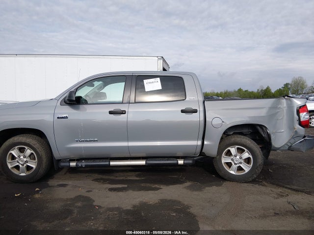 Toyota Tundra Sr5 5.7l V8