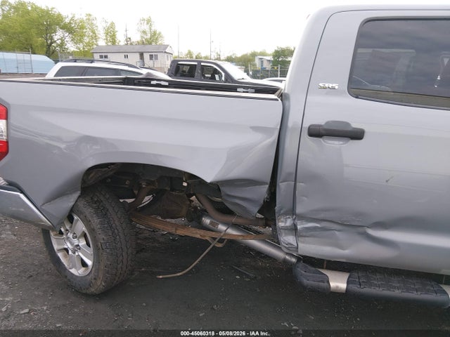 Toyota Tundra Sr5 5.7l V8