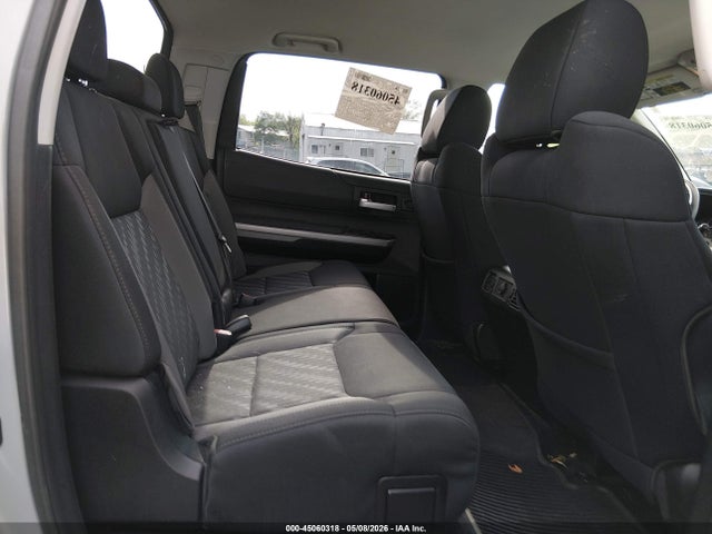 Toyota Tundra Sr5 5.7l V8