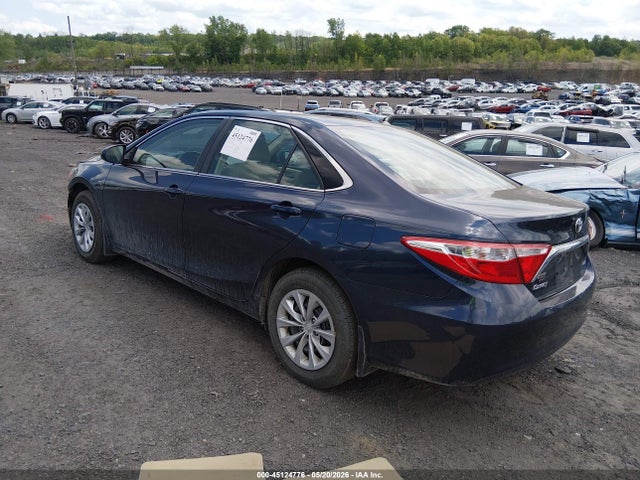 Toyota Camry Le