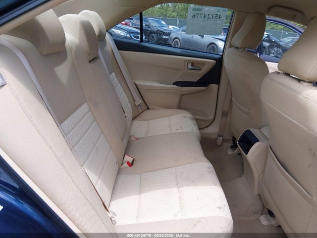 Toyota Camry Le