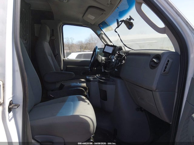 Ford E-250 Commercial