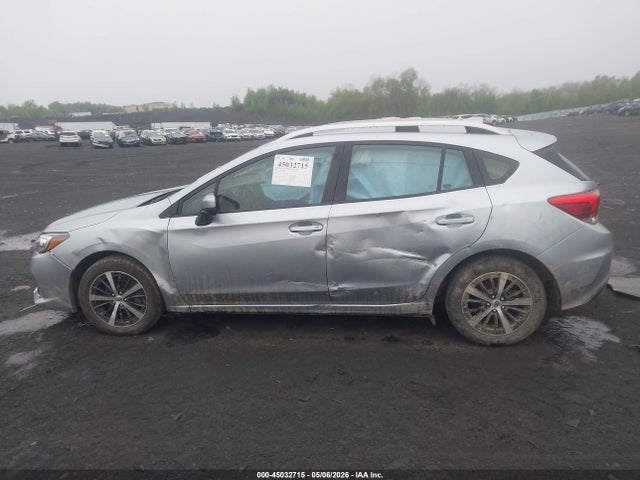 Subaru Impreza Premium 5-door