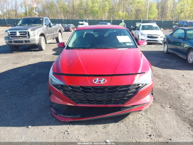 Hyundai ELANTRA Sel