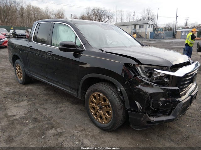 Salvage Honda Ridgeline Image