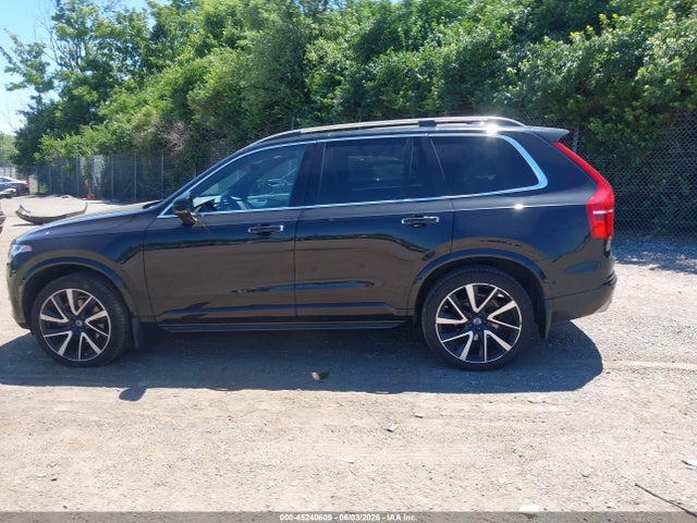 Volvo XC90 T6 Momentum