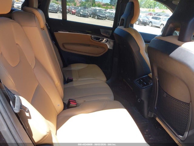Volvo XC90 T6 Momentum