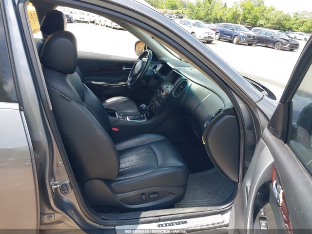 INFINITI Ex Journey