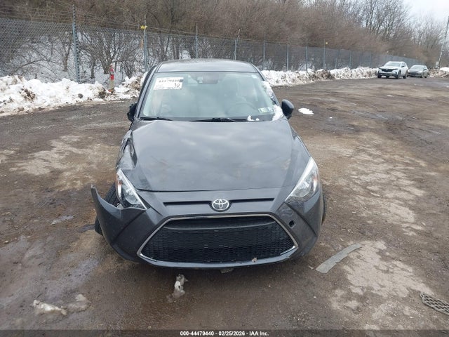 Toyota Yaris L