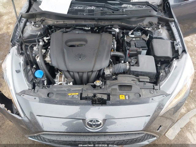 Toyota Yaris L