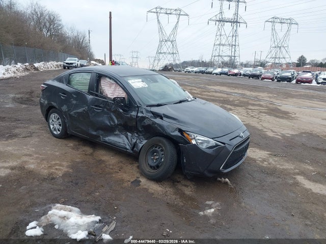 Salvage Toyota Yaris Image