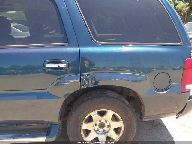 Cadillac Escalade Standard