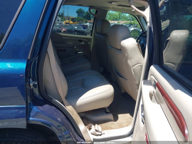 Cadillac Escalade Standard