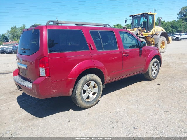 Nissan Pathfinder S