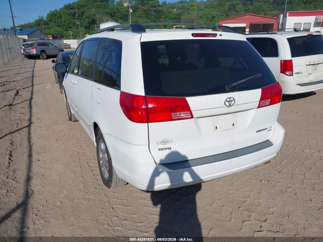 Toyota Sienna Le