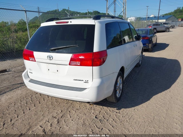 Toyota Sienna Le