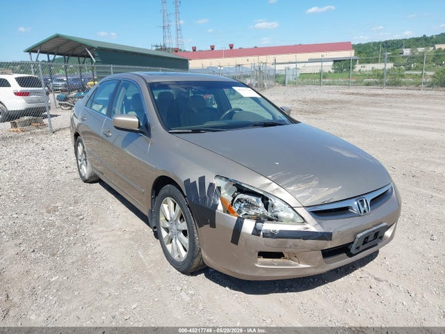 Salvage Honda Accord Image