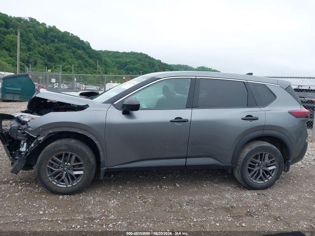 Nissan Rogue S Intelligent Awd
