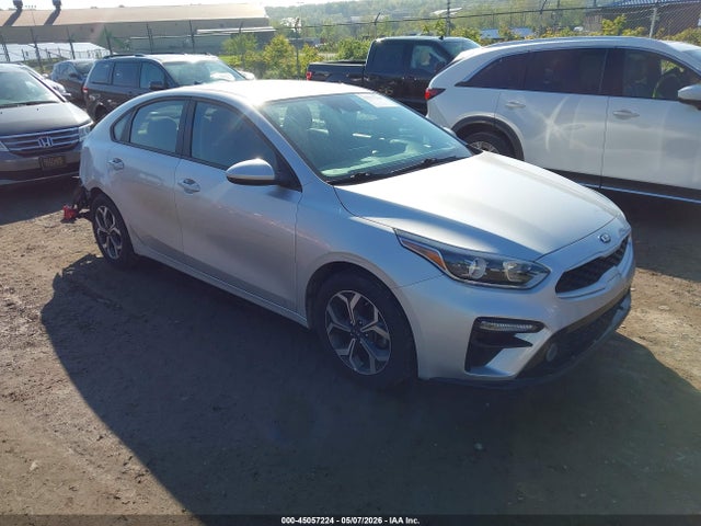 Salvage Kia Forte Image