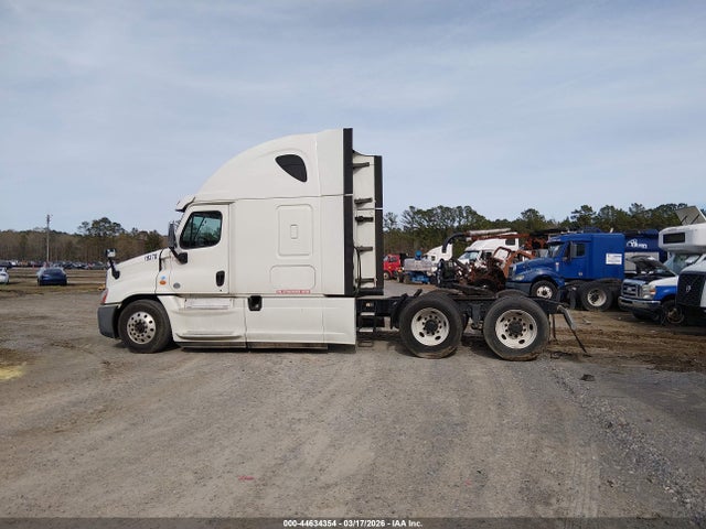 Freightliner Cascadia 125