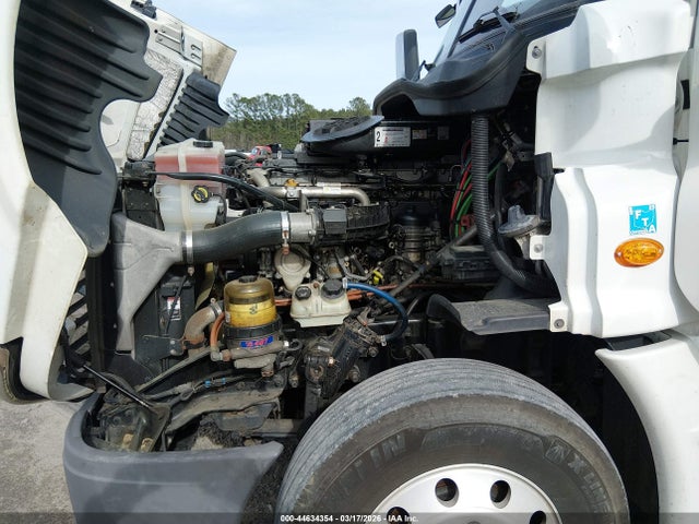 Freightliner Cascadia 125