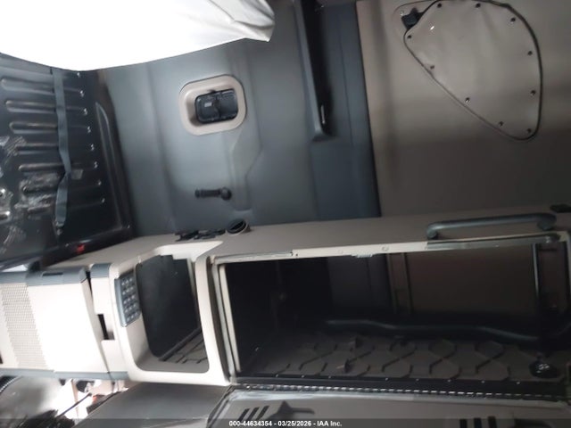Freightliner Cascadia 125