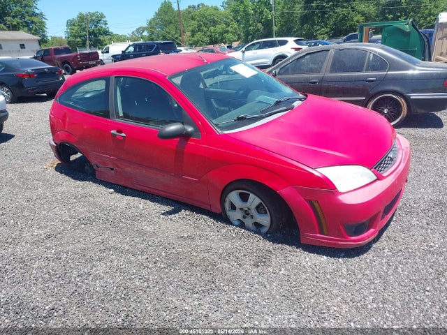 Salvage Ford Focus Image