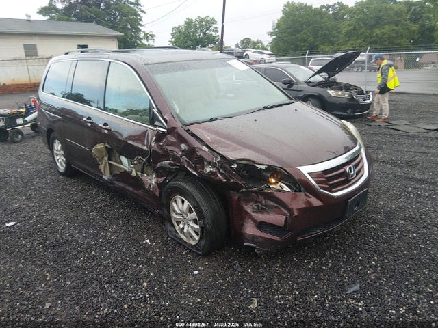 Salvage Honda Odyssey Image