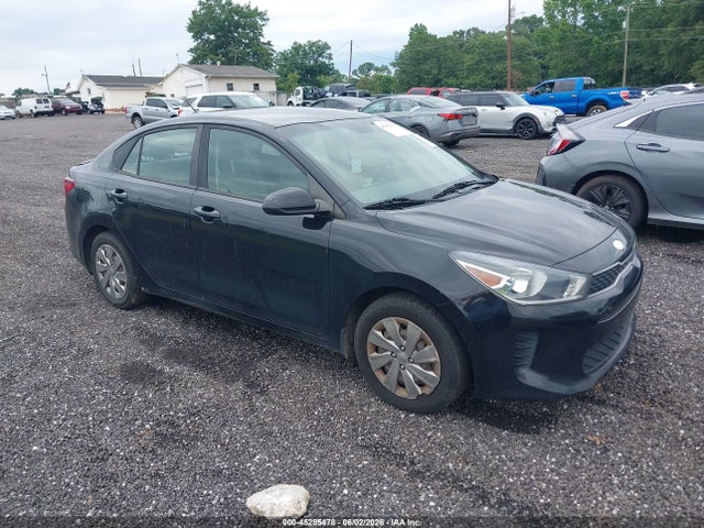 Salvage Kia Rio Image