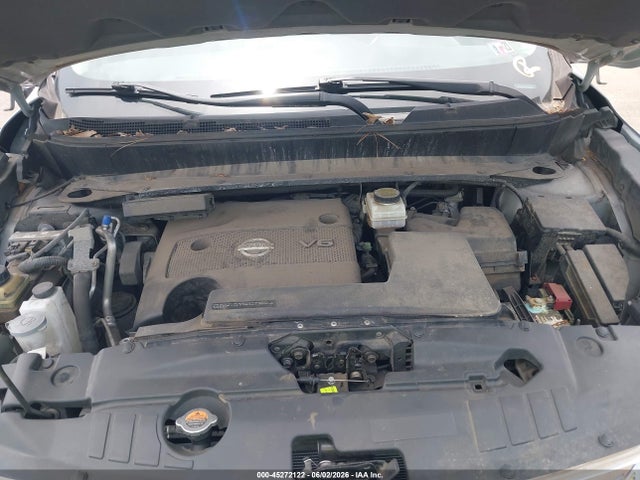 Nissan Pathfinder Platinum