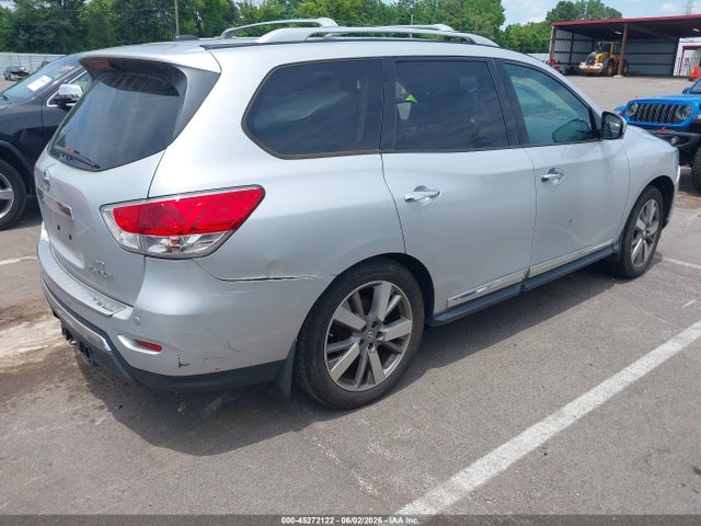Nissan Pathfinder Platinum