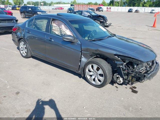 Salvage Honda Accord Image
