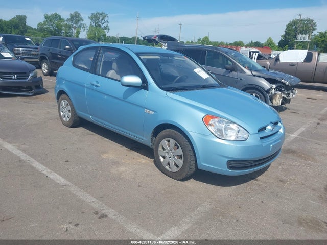 Salvage Hyundai ACCENT Image