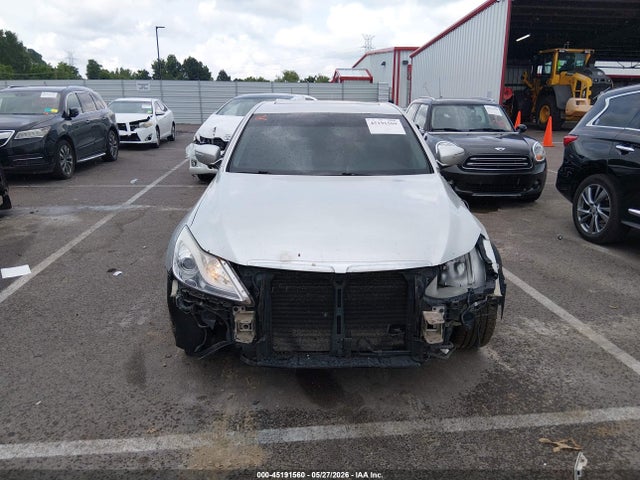 Hyundai Genesis 3.8