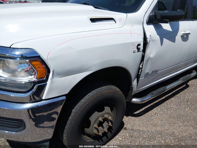 Ram 3500 Big Horn  4x4 8' Box