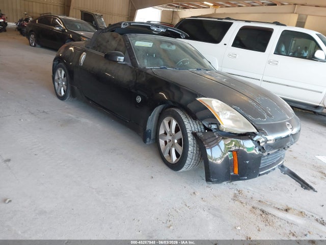 Salvage Nissan 350Z Image