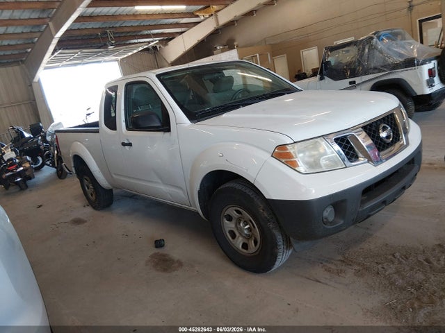 Salvage Nissan Frontier Image