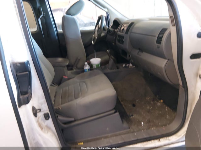 Nissan Frontier Xe