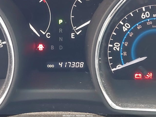 Toyota Highlander Base V6
