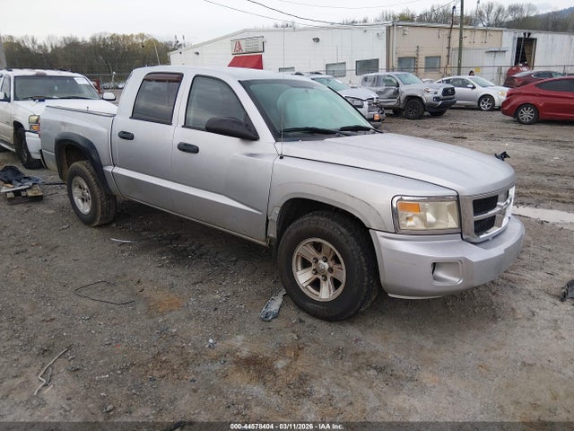 Salvage Dodge Dakota Image