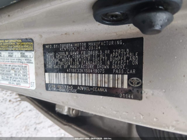 Toyota Camry Std