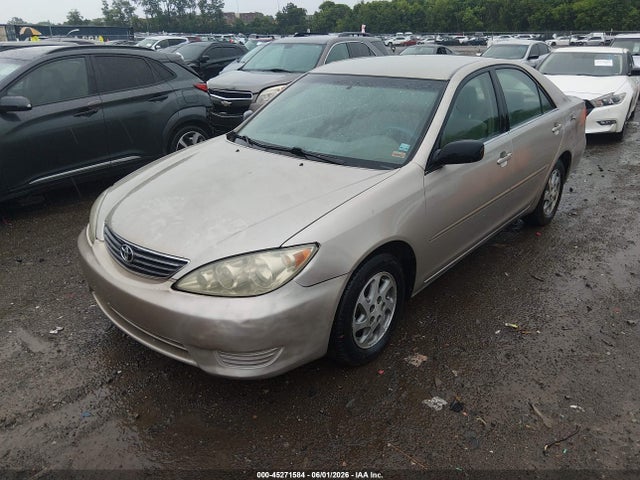 Toyota Camry Std