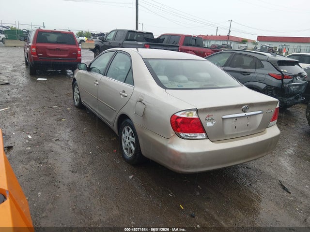 Toyota Camry Std