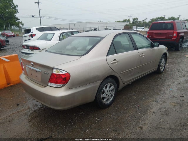 Toyota Camry Std