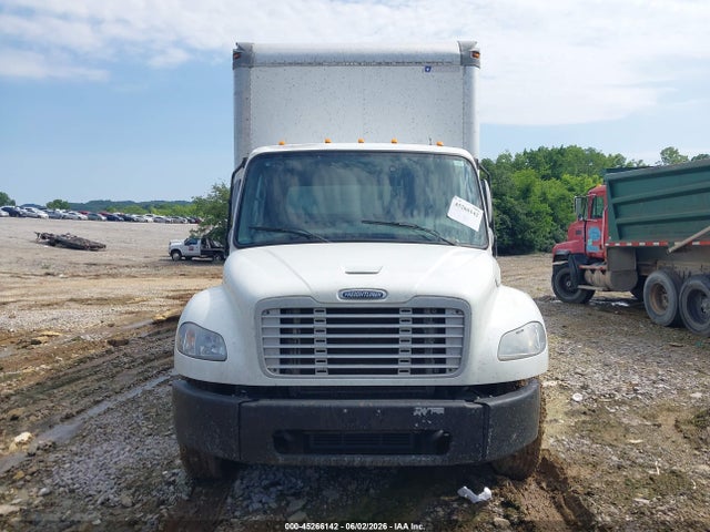 Freightliner M2 106