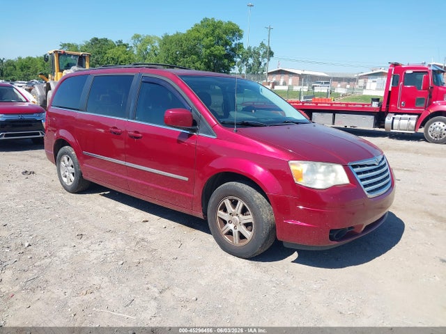 Salvage Chrysler Town & Country Image